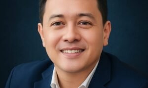 WhatsApp Image 2025-11-29 at 08.18.33 Oleh: Muhamad Zen (Wartawan dan Pemerhati Kebijakan Publik, Alumni Universitas Gunung Maras) KBOBABEL.COM (Bangka Belitung) - Di sebuah warung kopi, dua orang teman berbincang santai.