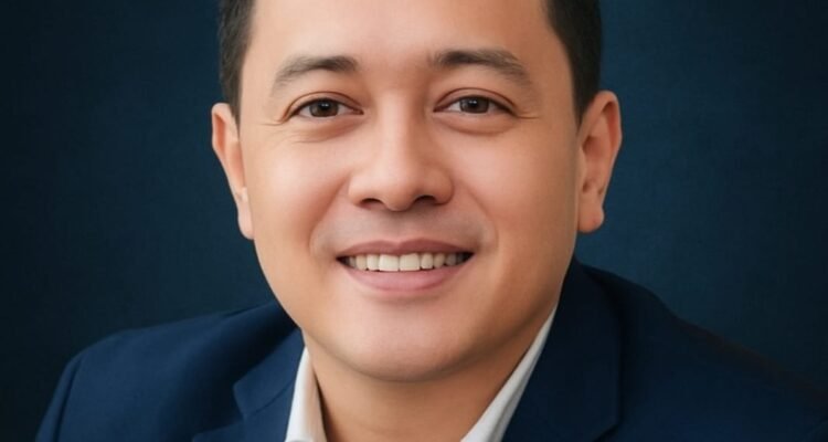 Oleh: Muhamad Zen (Wartawan dan Pemerhati Kebijakan Publik, Alumni Universitas Gunung Maras) KBOBABEL.COM (Bangka Belitung) - Di sebuah warung kopi, dua orang teman berbincang santai.