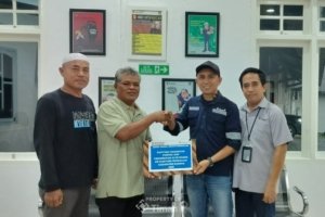 PT TIMAH Tbk Bantu Nelayan Sungailiat Bangun Ponton Pengeruk Muara Air Kantung