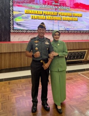 KBOBABEL.COM (JAKARTA)  — Kepala Staf Angkatan Darat (Kasad) Jenderal TNI Maruli Simanjuntak, M.Sc., memimpin Laporan Kenaikan Pangkat 80 Perwira Tinggi (Pati) TNI Angkatan Darat dalam sebuah upacara resmi di Markas Besar Angkatan Darat (Mabesad), Jakarta, Senin (1/12/2025).