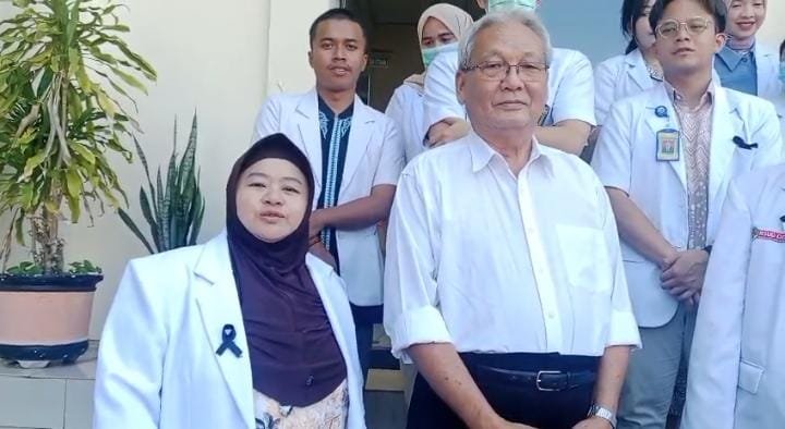 KBOBABEL.COM (Pangkalpinang) — Jelang sidang perdana klarifikasi Perkara Kesehatan nomor 295/Pid.Sus/2025/PN Pgp dengan terdakwa dr Ratna Setia Asih pada Kamis (4/12/2025), suasana di Pangkalpinang diperkirakan menghangat. Rabu (4/12/2025)