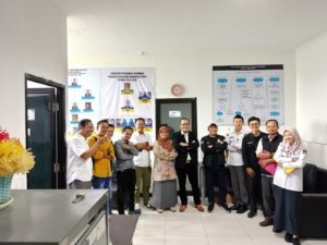 KBOBABEL.COM (Pangkalpinang).– Komisi Informasi Provinsi Kepulauan Bangka Belitung (KI Babel) menjadi tuan rumah hangat bagi kunjungan Komisi Pemilihan Umum (KPU) Kabupaten Bangka Tengah (Bateng) dan Bangka Selatan (Basel), Kamis (11/12/2025).