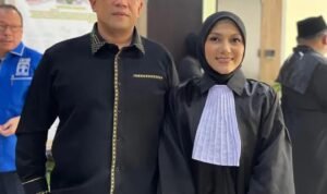 KBOBABEL.COM (PANGKALPINANG) – Arah penanganan kasus dugaan penipuan atau penggelapan bahan material senilai Rp825.318.000 yang sempat menyeret nama Gubernur Kepulauan Bangka Belitung, Hidayat Arsani, kini berubah signifikan. Minggu (14/12/2025)