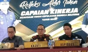 KBOBABEL.COM (Pangkalpinang) — Kejaksaan Tinggi Kepulauan Bangka Belitung (Kejati Babel) menutup Tahun 2025 dengan memaparkan capaian kinerja lintas bidang dalam kegiatan Refleksi Akhir Tahun yang digelar di Aula Wicaksana, Selasa (30/12/2025) sore. 