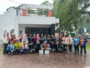 Tangan Muda Mapala dan Sispala Penjaga Harapan Banjir Bandang Sumatera