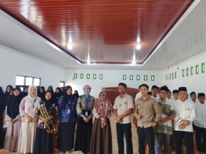 Santri Ponpes Bahrul Ulum Ikuti Kelas Motivasi Literasi dari TBM Karya Prestasi