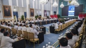 Presiden Prabowo Terima Laporan Aparat Lindungi Penyelundupan, Panglima dan Kapolri Disorot