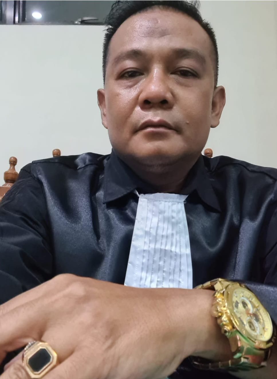 KBOBABEL.COM (PANGKALPINANG) --Pemilik akun TikTok Mamak_3G inisial AP (37) alias TW resmi dijadikan tersangka kasus UU ITE (pencemaran nama baik) oleh penyidik Tipidter Sat Reskrim Polresta Pangkalpinang. Sabtu (31/1/2026).