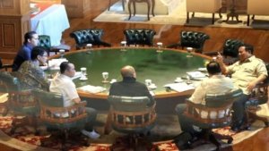 Prabowo Bahas Tarif Perdagangan dengan AS, Sejumlah Menteri Dipanggil ke Hambalang