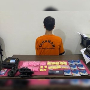 Ditresnarkoba Polda Babel Ringkus Pemuda Pangkalpinang, 1.498 Butir Ekstasi dan Happy Water Disita