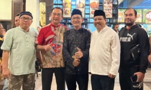 KBOBABEL.COM (Bangka Belitung) — Suasana hangat Ramadan mewarnai pertemuan silaturahmi antara Anggota DPR RI daerah pemilihan Bangka Belitung, Rudianto Tjen, dengan para awak media dalam agenda makan malam bersama di Jabrik Resto, Jumat malam (6/3/2026).