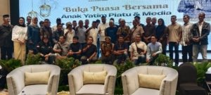 KBOBABEL.COM (PANGKALPINANG) —Suasana hangat dan penuh kebersamaan mewarnai kegiatan buka puasa bersama yang digelar PT Mitra Stania Prima (MSP), bagian dari Arsari Tambang, bersama anak-anak yatim piatu dan awak media di Aston Emidary Bangka Hotel & Conference Center, Pangkalpinang, Rabu (11/3/2026).