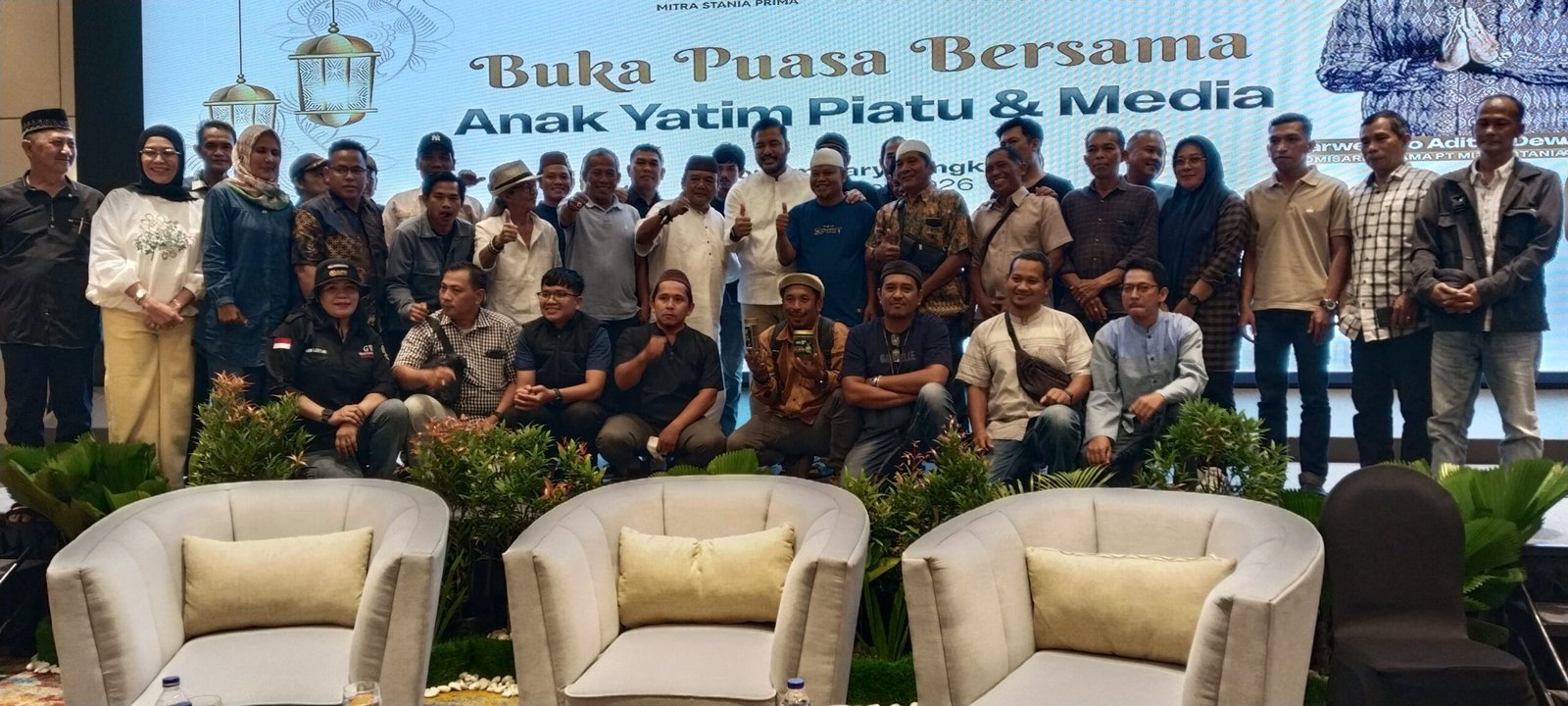 KBOBABEL.COM (PANGKALPINANG) —Suasana hangat dan penuh kebersamaan mewarnai kegiatan buka puasa bersama yang digelar PT Mitra Stania Prima (MSP), bagian dari Arsari Tambang, bersama anak-anak yatim piatu dan awak media di Aston Emidary Bangka Hotel & Conference Center, Pangkalpinang, Rabu (11/3/2026).