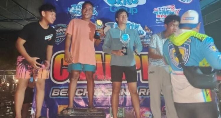 PANGKALPINANG) — Atmosfer Pantai Pasir Padi, Kota Pangkalpinang, mendadak bergemuruh saat deru mesin dan sorak penonton menyatu dalam ajang balap bergengsi *Tripiin Skies Id Beach & Sand Race* yang digelar pada 28–29 Maret 2026, Pantai Pasir Padi Kota Pangkalpinang, Provinsi Kepulauan Bangka Belitung.