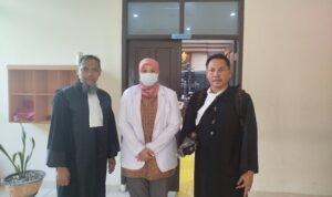 KBOBABEL.COM (Pangkalpinang) – Sidang lanjutan perkara dr Ratna Setia Asih di Pengadilan Negeri Pangkalpinang kembali memantik sorotan tajam. Kuasa hukum terdakwa, Hangga Oktafandany SH, secara terbuka mengkritik penggunaan ahli pidana umum dalam perkara yang dinilainya sebagai kasus pidana medis yang memiliki karakteristik berbeda secara fundamental. Jum'at (10/4/2026)