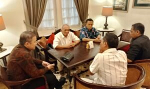 KBOBABEL.COM (PANGKALPINANG) — Sidang lanjutan perkara dr Ratna Setia Asih kembali membuka tabir penting dalam dunia medis: bahwa penanganan pasien bukanlah kerja satu orang, melainkan hasil dari sebuah sistem yang saling terhubung—dan tak jarang, juga dibatasi oleh realitas fasilitas.