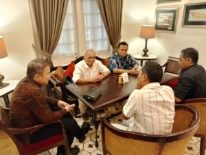 KBOBABEL.COM (PANGKALPINANG) — Sidang lanjutan perkara dr Ratna Setia Asih kembali membuka tabir penting dalam dunia medis: bahwa penanganan pasien bukanlah kerja satu orang, melainkan hasil dari sebuah sistem yang saling terhubung—dan tak jarang, juga dibatasi oleh realitas fasilitas.