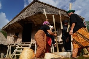 Menyusuri Gebong Memarong, PT TIMAH Membersamai Kearifan Adat Masyarakat Mapur
