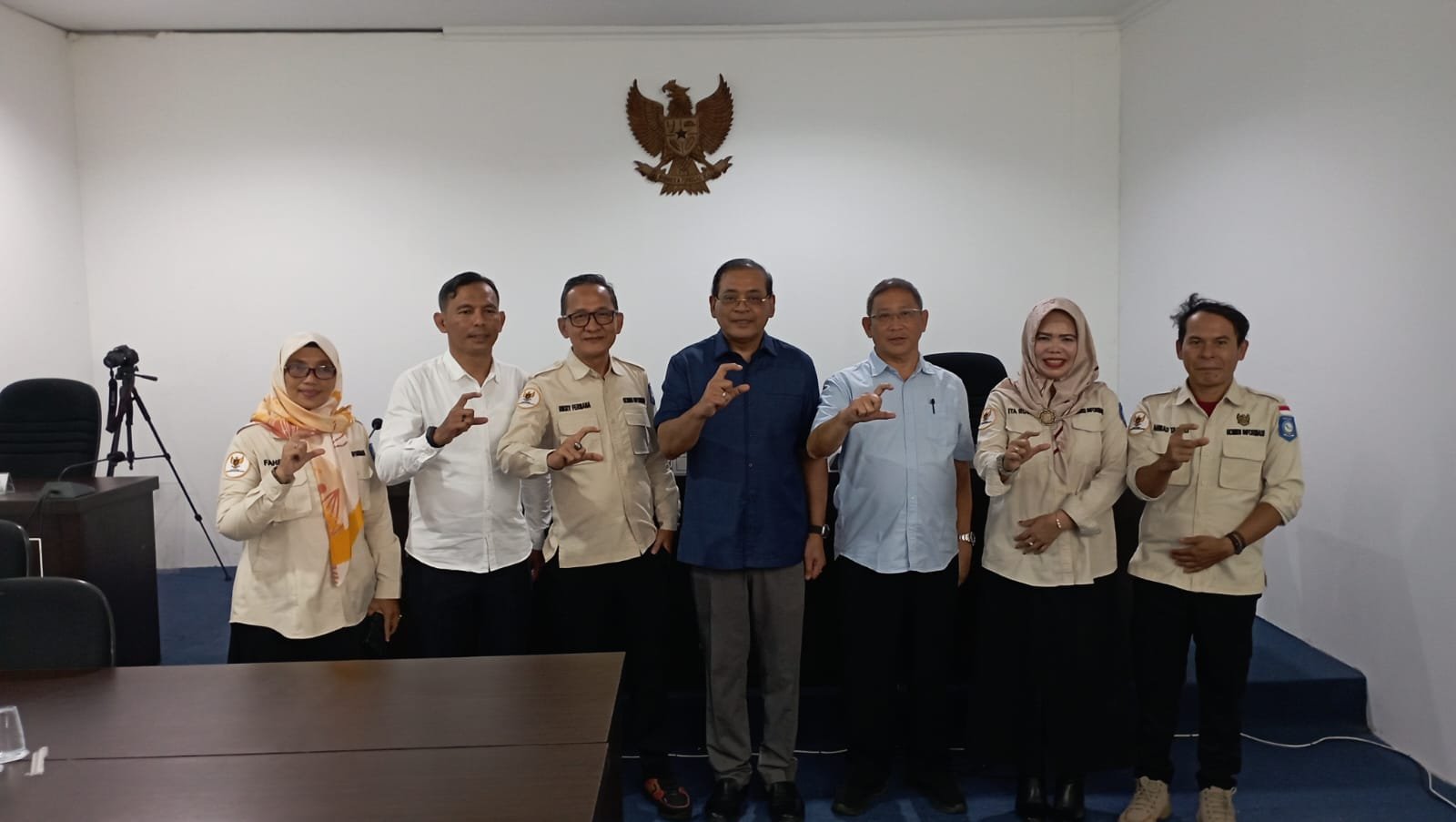 KBOBABEL.COM (PANGKALPINANG) — Komitmen terhadap keterbukaan informasi publik kembali mendapat sorotan serius. Ketua Komisi Informasi Pusat, Donny Yoesgiantoro, melakukan kunjungan kerja ke Komisi Informasi Provinsi Kepulauan Bangka Belitung (KI Babel), Rabu (6/5/2026), didampingi Bahar Buasan sebagai anggota DPD RI dapil Bangka Belitung.