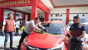 Polisi Ringkus Sindikat Penarik Mobil Kredit Ilegal, 9 Kendaraan dan Barang Bukti Disita