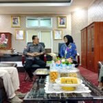 KBOBABEL.COM (PANGKALPINANG) — Suasana hangat penuh keakraban mewarnai audiensi Dewan Pimpinan Daerah Persatuan Jurnalis Siber (PJS) Bangka Belitung bersama jajaran DPC PJS Kota Pangkalpinang dengan Wakil Wali Kota Pangkalpinang, Dessy Ayutrisna, Rabu (20/05/2026).