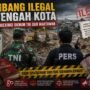 KBOBABEL.COM (PANGKALPINANG) — Aroma busuk praktik pertambangan ilegal kembali mencoreng wajah penegakan hukum di Provinsi Kepulauan Bangka Belitung. Di tengah gencarnya seruan pemberantasan tambang ilegal oleh pemerintah pusat, aktivitas tambang jenis Rajuk dan Tawer justru terpantau bebas beroperasi di kawasan Bancang, Kecamatan Bukit Intan, Kota Pangkalpinang. Ironisnya, aktivitas yang diduga tidak mengantongi izin resmi tersebut disebut-sebut dikendalikan oleh oknum anggota TNI berinisial EK bersama seorang oknum wartawan berinisial PDM. Rabu (20/5/2026)