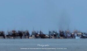 KBOBABEL.COM (PANGKALPINANG) – Polemik aktivitas tambang ponton TI Rajuk-Tower di kawasan Laut Pasir Padi kembali menjadi sorotan publik. Setelah muncul pemberitaan yang menyebut seorang warga bernama Ded sebagai koordinator aktivitas penambangan di area yang disebut berada di luar IUP PT Timah Tbk, bantahan keras langsung disampaikan pihak yang dituding. Sabtu (23/5/2026)