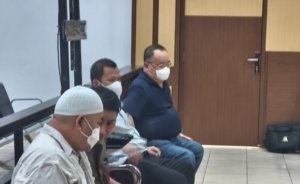 Herman Fu Sudah Disidang, Publik Kini Bertanya: Siapa yang Lindungi Haji Ton?