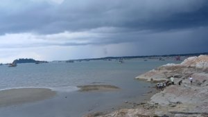 Zona Bebas Tambang Dirusak: Nelayan Tempilang Tuding Speedboat Jadi Pintu Masuk Pelanggaran Di Pantai Pasir Kuning