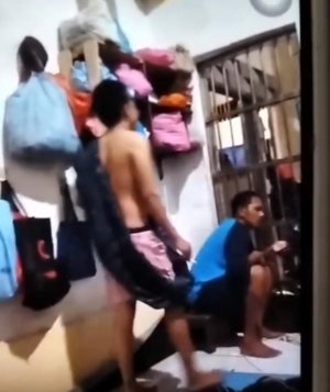 Video Napi Main HP Kembali Viral, Dugaan Permainan Oknum di Lapas Narkotika Pangkalpinang Menguat