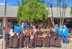 Lewat Permainan Edukatif, Mahasiswi UBB Tanamkan Nilai Pancasila pada Siswa SD di Merawang