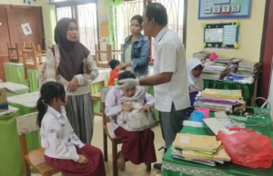 Diduga Keracunan Makan Bergizi Gratis, Puluhan Siswa SD di Belitung Dilarikan ke Puskesmas