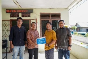PT TIMAH Salurkan Bantuan Pos Kamling, Wujud Komitmen Jaga Kamtibmas di Bangka Tengah
