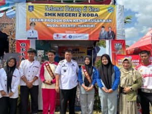 Tinjau Stan LKS-FLS3N 2026, Gubernur Hidayat Arsani Borong Produk dan Motivasi Siswa Babel