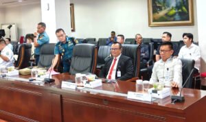 pihak-pt-pmm-diwakili-kuasa-hukumnya-poltak-silitonga-mengha-xsec