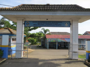 Tak Lolos Jalur Domisili, Orang Tua Calon Siswa Minta Seleksi SPMB SMA Negeri 4 Pangkalpinang Dibuka Transparan