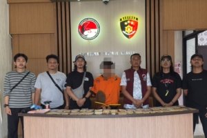 Ekstasi Lebih 1 Kilogram Disimpan dalam 38 Plastik Klip, AP Ditangkap di Pangkalpinang
