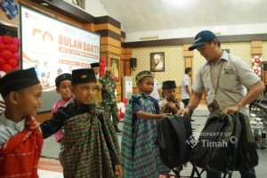 PT TIMAH Tebar Manfaat di Kundur, Bulan Bakti HUT ke-50 Hadirkan Bantuan dan Layanan bagi Masyarakat