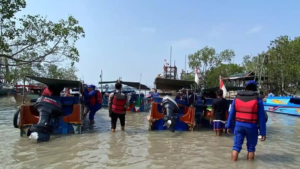 Nekat Beroperasi Tanpa SILO, Tiga Ponton Tambang Timah Ditertibkan Polairud Pangkalpinang