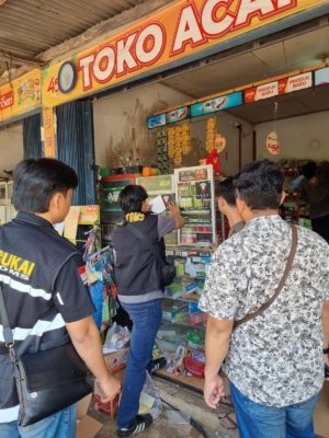 Tim Gabungan Bergerak! Dua Toko di Beltim Disegel, 10.380 Batang Rokok Ilegal Diamankan