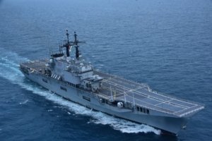 Giuseppe Garibaldi Tiba di Tanah Air, Kapal Induk Italia Disambut Meriah di Tanjung Priok