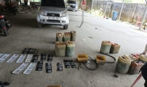 polisi-menggerebek-tkp-penimbunan-bbm-di-bangka-1790175205934_169