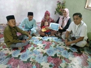 PT TIMAH Ringankan Beban Puluhan Warga Belitung dan Karimun Lewat Bantuan Pengobatan
