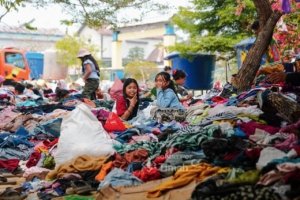 PT TIMAH Bantu Pemulihan Korban Kebakaran Dusun Serdang, Salurkan Bantuan Kesehatan dan Perlengkapan Sekolah