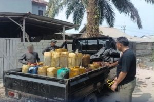 Polres Bangka Tengah Bongkar Dugaan Penyalahgunaan 837 Liter BBM Subsidi, Tiga Pria Jadi Tersangka