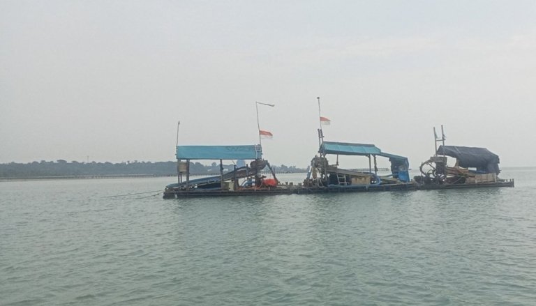 Tak Ada Ruang bagi Tambang Ilegal! Polres Bangka Barat Tarik Tiga Ponton di Tembelok-Keranggan, Pemilik Diminta Menghadap