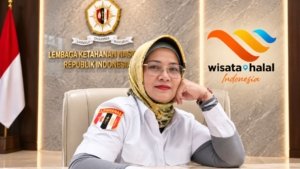 Wisata Halal Indonesia: Membangun Daya Saing Global Tanpa Kehilangan Jati Diri Lokal