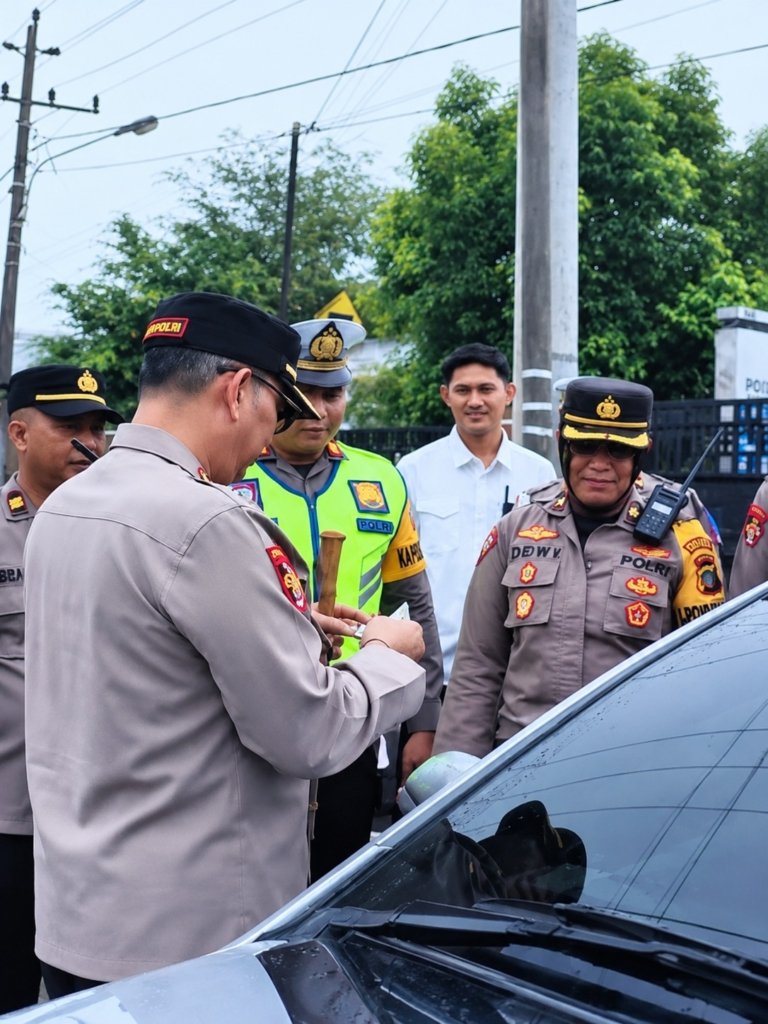 Operasi Patuh Menumbing 2026, Kapolresta Pangkalpinang Sidak Kendaraan Anggota Polri, SIM hingga STNK Diperiksa